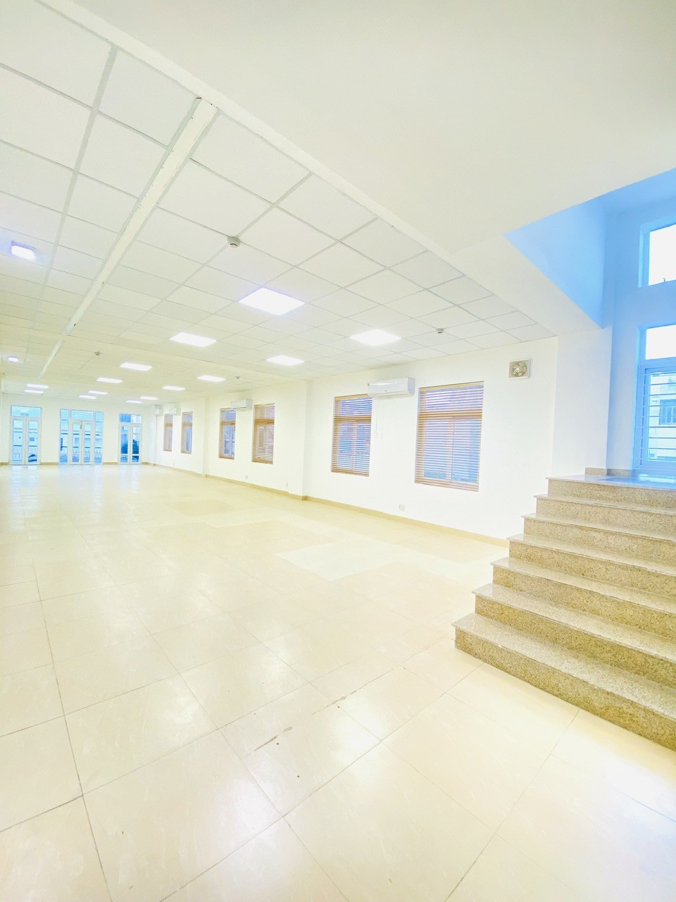 TÒA NHÀ  7 OFFICE