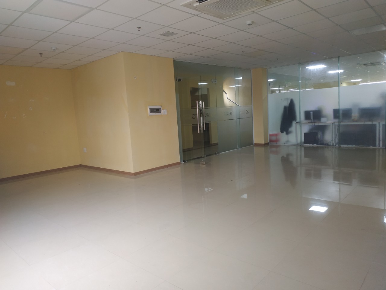 van-phong-cho-thue-tai-da-nang-property-danang 10 b2e56f7f32b3d0ed89a2