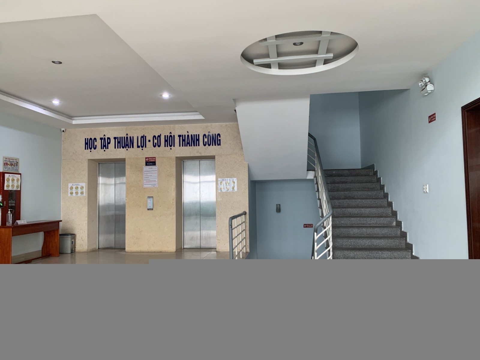 TÒA NHÀ ĐẠI HỌC MỞ HÀ NỘI