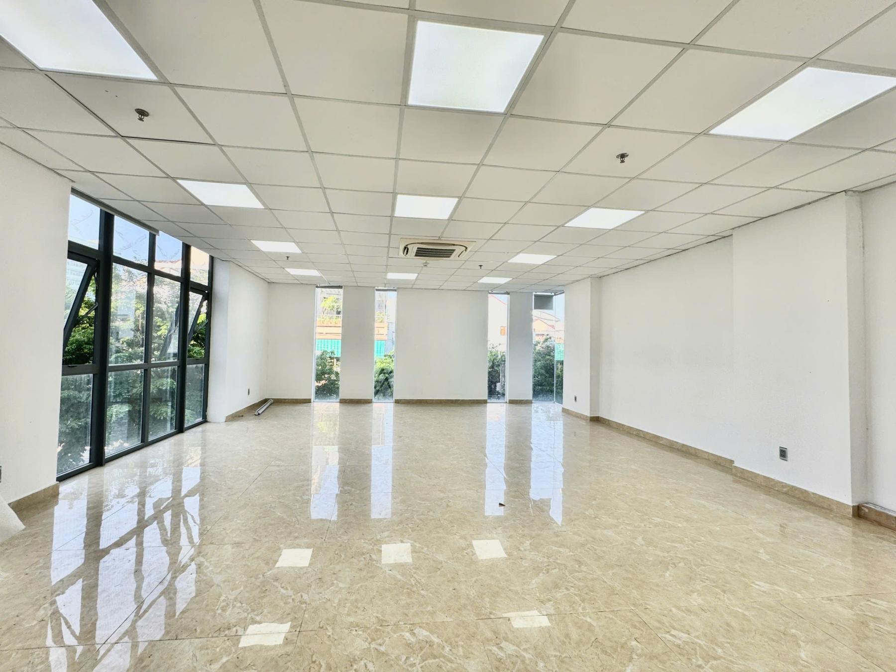 toa-nha-home-center-3