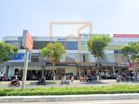 Ảnh bên ngoài Toà nhà Thư Dung